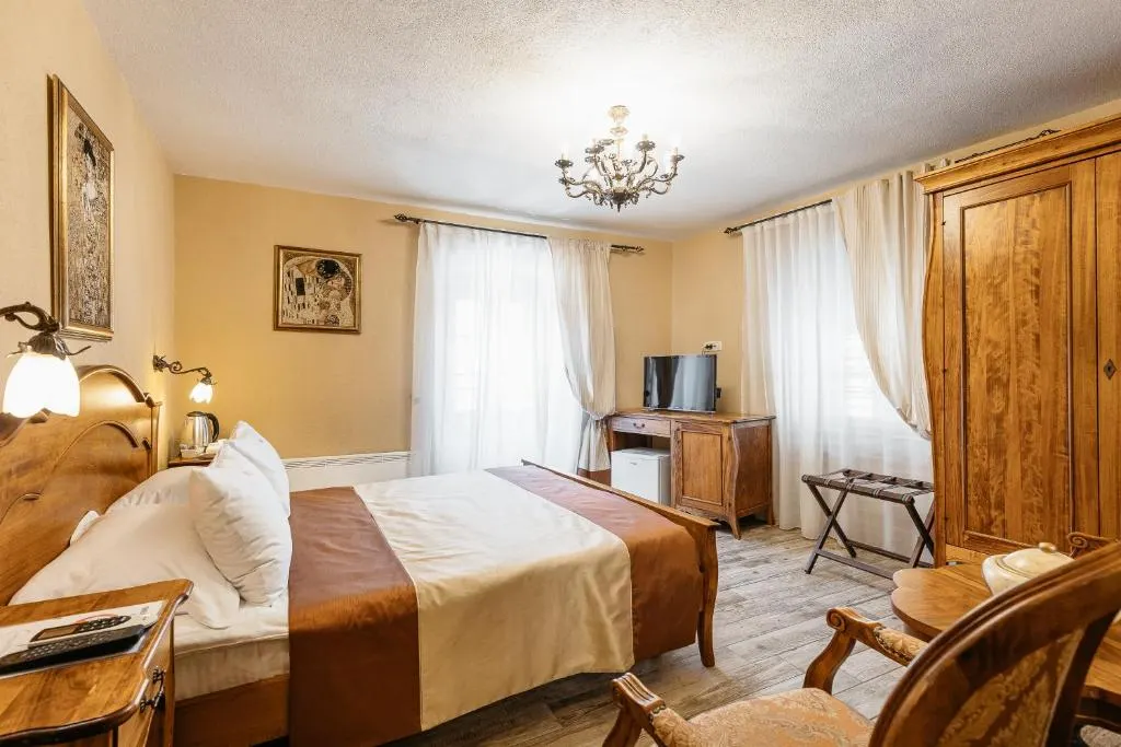 Hotel Monte Cristo room