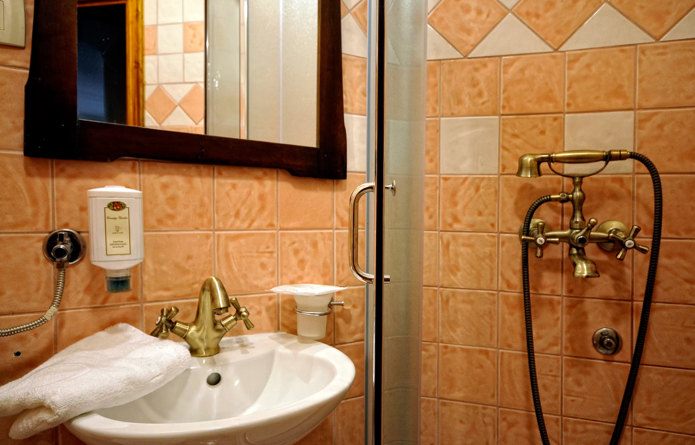 Standard Double Room 3